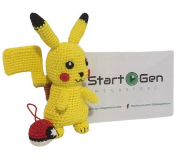 Figurine Amigurumi - Pok&eacute;mon - Pikachu avec Pokeball